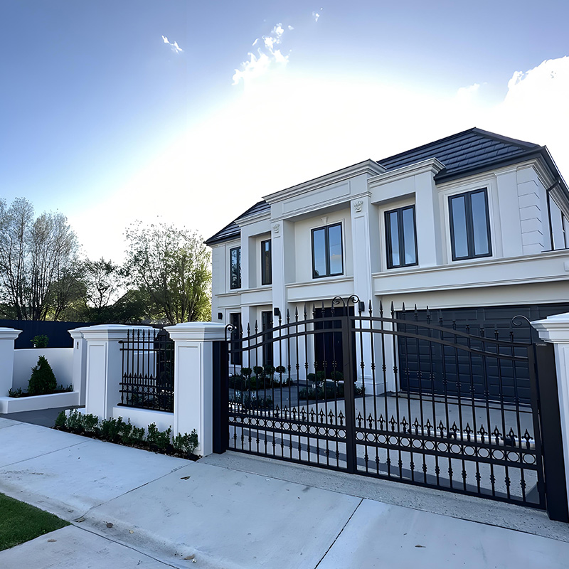 Modern Stylish Aluminum Fence Outdoor Space DIY Security Gate Farm Fence Metal Fence Post Cap